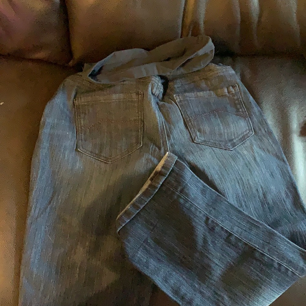 Maternity capris